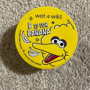 wet n wild B is for Banana Loose Setting Powder